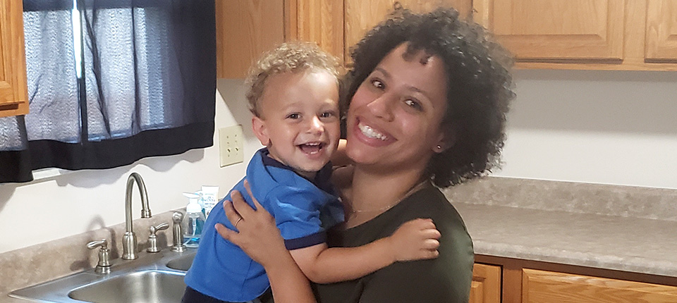 We're Applauding Abbott Working Parents