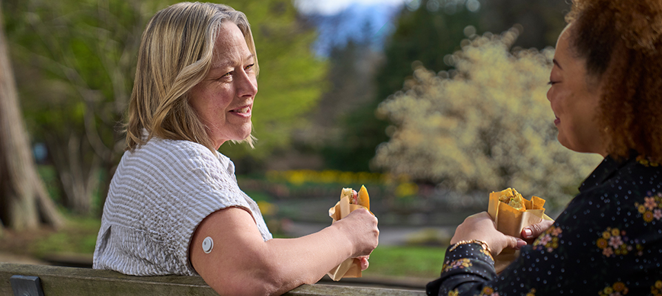 How do continuous glucose monitoring devices work?