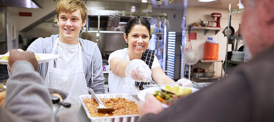 5 Meaningful Ways to Help Others in the New Year